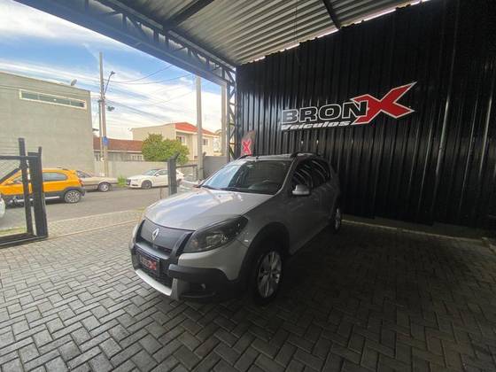 RENAULT SANDERO 1.6 STEPWAY 16V FLEX 4P AUTOMÁTICO RENAULT SANDERO 1.6 STEPWAY 16V FLEX 4P AUTOMÁTICO